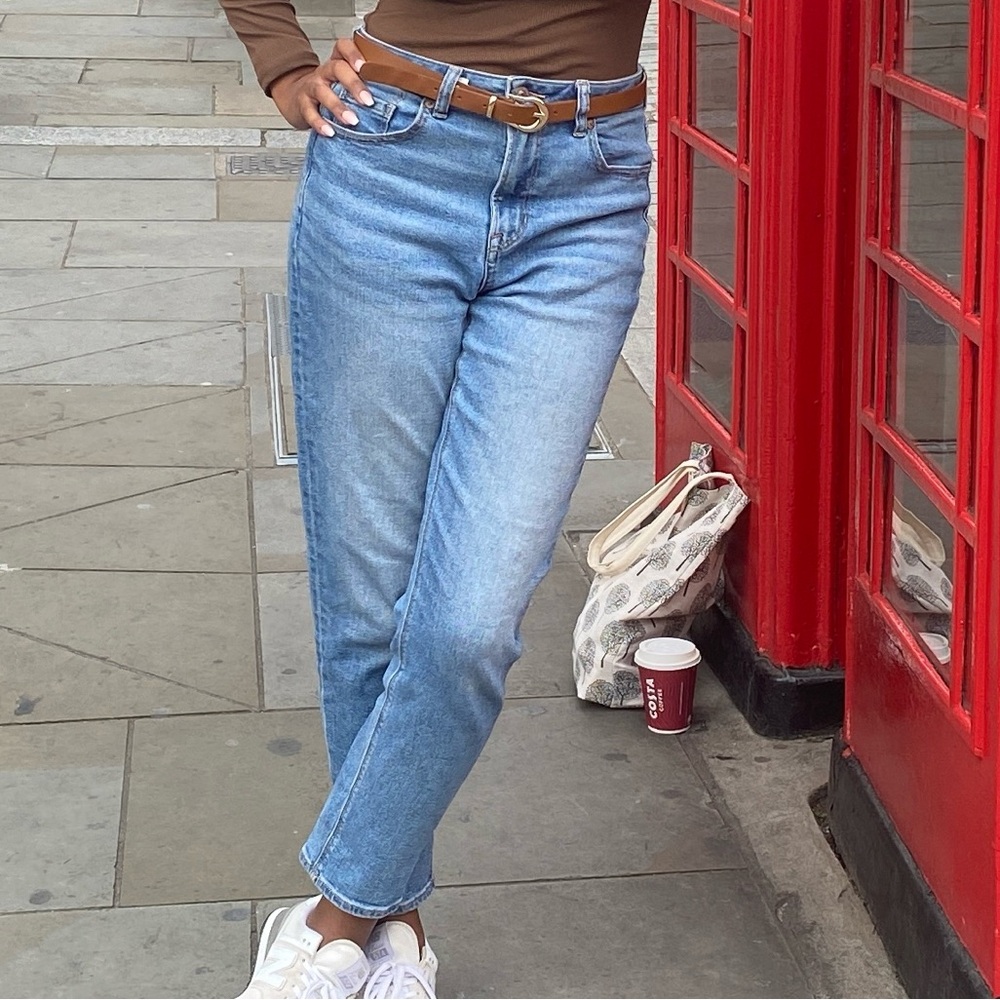 American Eagle Light Blue Denim Jeans